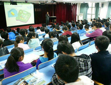 郑州航空工业管理学院