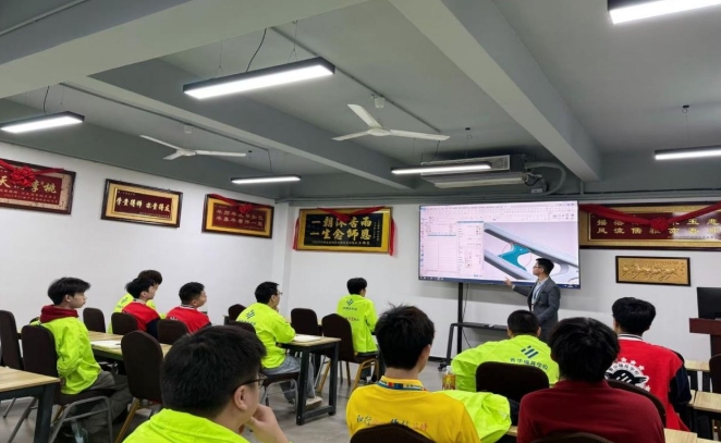 深耕长安模具产业，青华模具学校专业教学重点解析