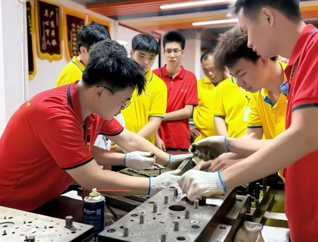一年 CNC 实操沉淀，果断选择青华进阶三四五轴编程