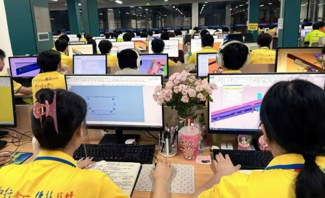 想学一门稳赚的技术？这个行业新手友好、薪资吃香