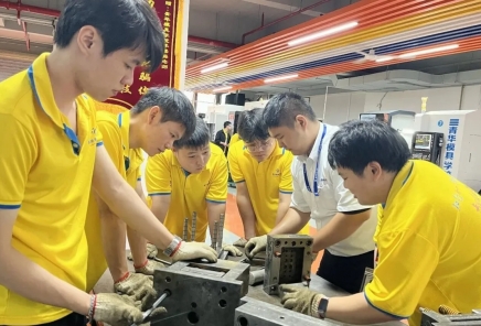 零基础入门工控难？青华师资帮你稳步起步