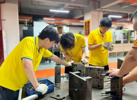 月薪过万的模具设计师，到底需要什么本事？