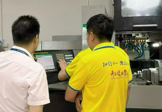 青华模具｜走心机编程培训，拒绝纸上谈兵，实操练就硬技术