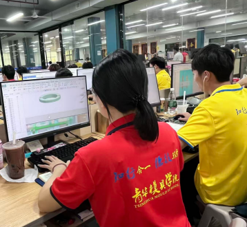 就业喜报｜入职仅4天就涨薪！覃同学凭产品编程技术收获企业认可